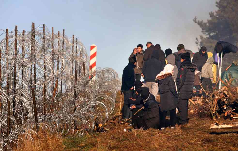 MIGRANTI PROBILI OGRADU NA GRANICI: Neki odvedeni u Belorusiju, jedan broj uspeo da pobegne (FOTO+VIDEO)