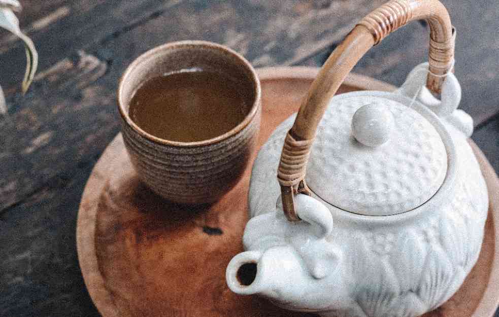 MOĆNA FORMULA ZA JAK IMUNITET: Pripremite ovaj čaj i uspešno se odbranite od virusa i prehlada