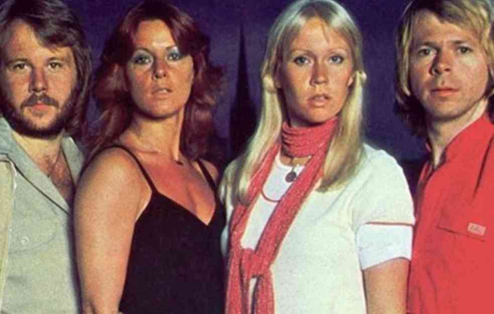 TRIJUMFALNI POVRATAK LEGENDARNOG BENDA! ABBA na vrhu TOP lista (VIDEO)
