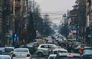 OBLAČNO I JOŠ HLADNIJE! Ponegde <span style='color:red;'><b>slaba kiša</b></span>