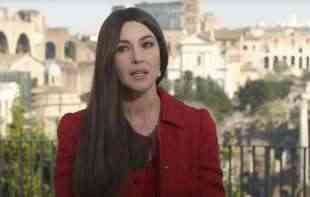 LJUDI SU <span style='color:red;'><b>ZASLEPLJENI</b></span> NJENOM LEPOTOM: Ćerka Monike Beluči je pravi ANĐEO, a evo čime se bavi (FOTO)