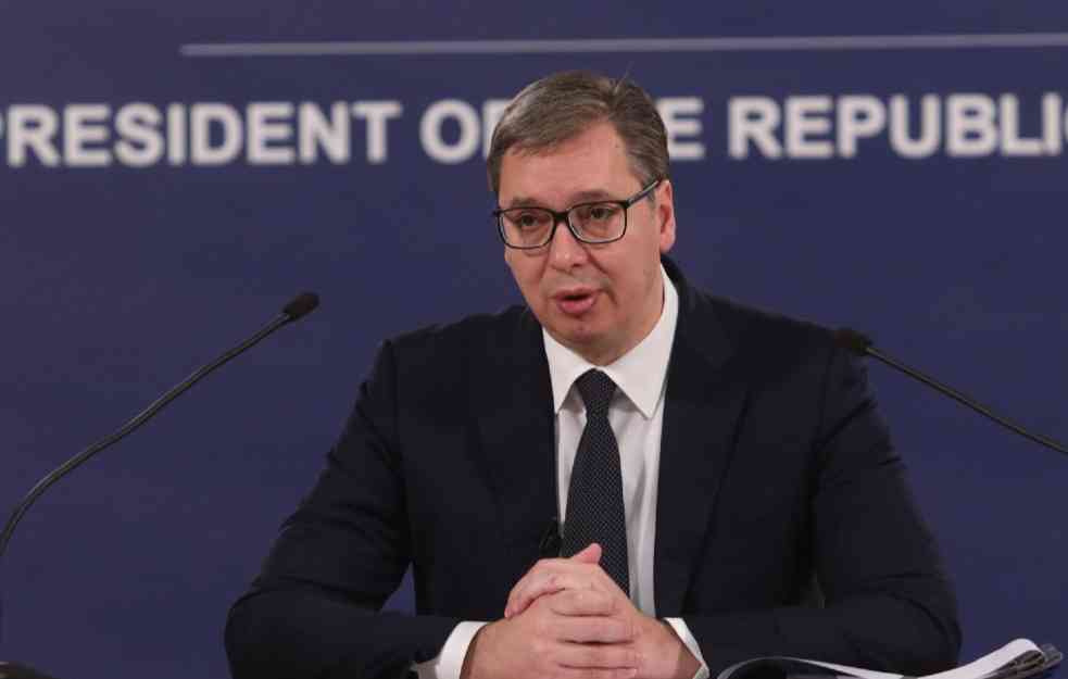 VUČIĆ: Za prvo dete od države 300.000 dinara