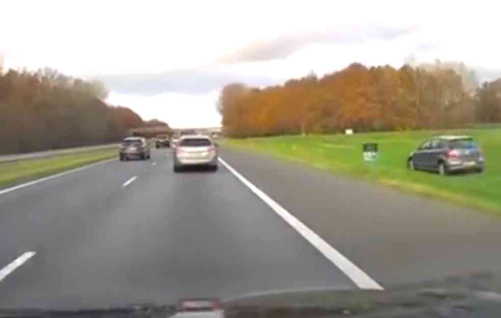 VOZAČ STAVIO ŽIVOT NA KOCKU da spreči TRAGEDIJU: Snimak zbog kojeg DRHTI PLANETA! (VIDEO)