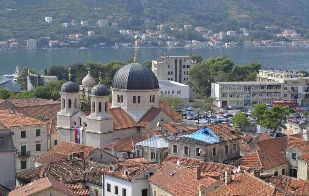 Crna Gora odložila uvođenje KOVID POTVRDA: Afirmacija ljudskih prava i sloboda jača od korone