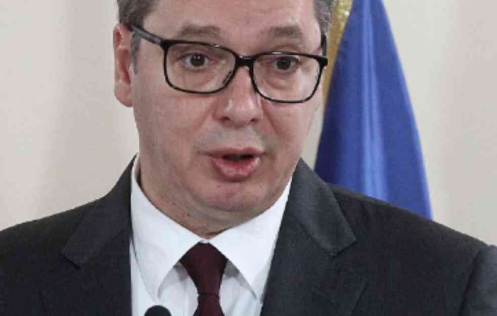 Vučić: Čekam mišljenje pravnog tima o zakonima o eksproprijaciji i referendumu