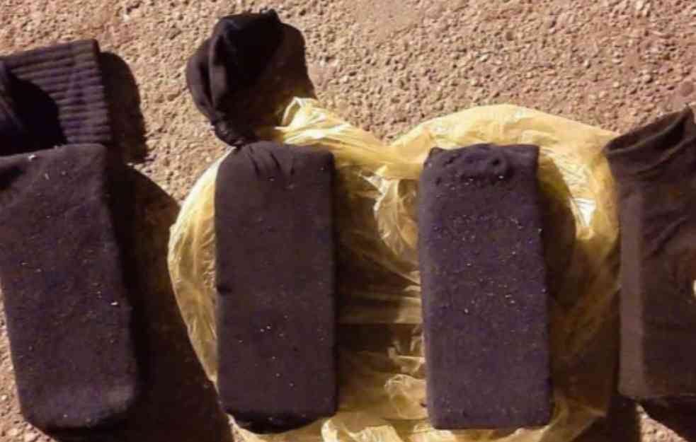 PALI DILERI DROGE: Policija kod Bubanj Potoka zaplenila oko dva kilograma heroina