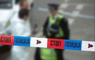 MLADIĆ (24) NOŽEM IZBO TETKU! Stravično <span style='color:red;'><b>ubistvo u Borči</b></span>