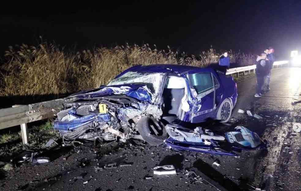 SMRSKANI AUTOMOBILI, PRAVO ČUDO DA NEMA MRTVIH! Snimci teške saobraćajke kod Bačkog Petrovca (FOTO+VIDEO)