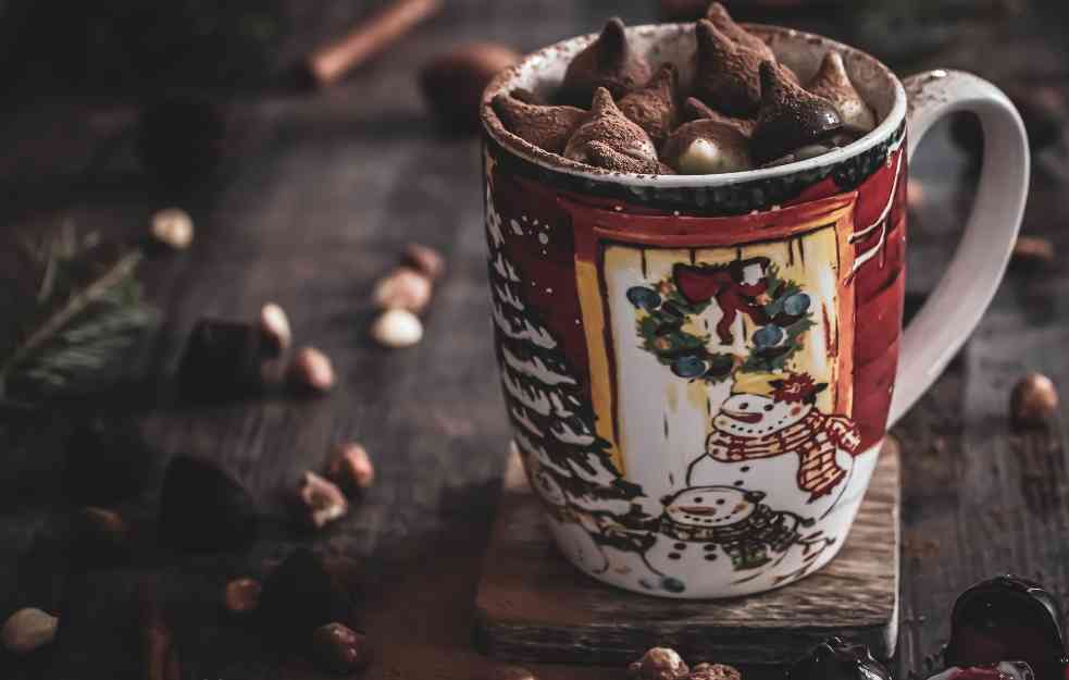 PRETVARA ZIMU U MAGIČNO DOBA! Zdrava domaća topla čokolada kakvu još niste probali