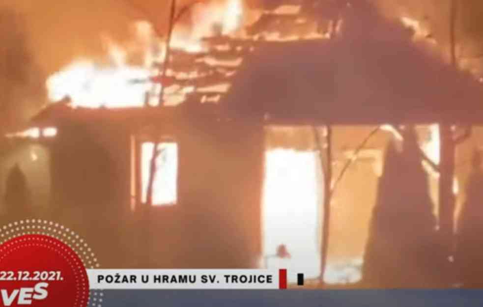 POŽAR U CRKVENOM KOMPLEKSU! Izgorela kuća za prodaju sveća u crkvi Svete Trojice u Šapcu