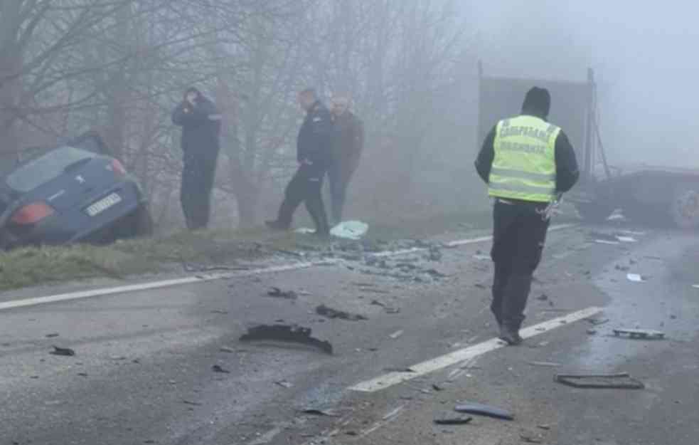 DAN ŽALOSTI U VALJEVU! Pogibija troje mladih ZAVILA GRAD U CRNO, prijatelji i porodica se POTRESNIM porukama opraštaju od voljenih! 