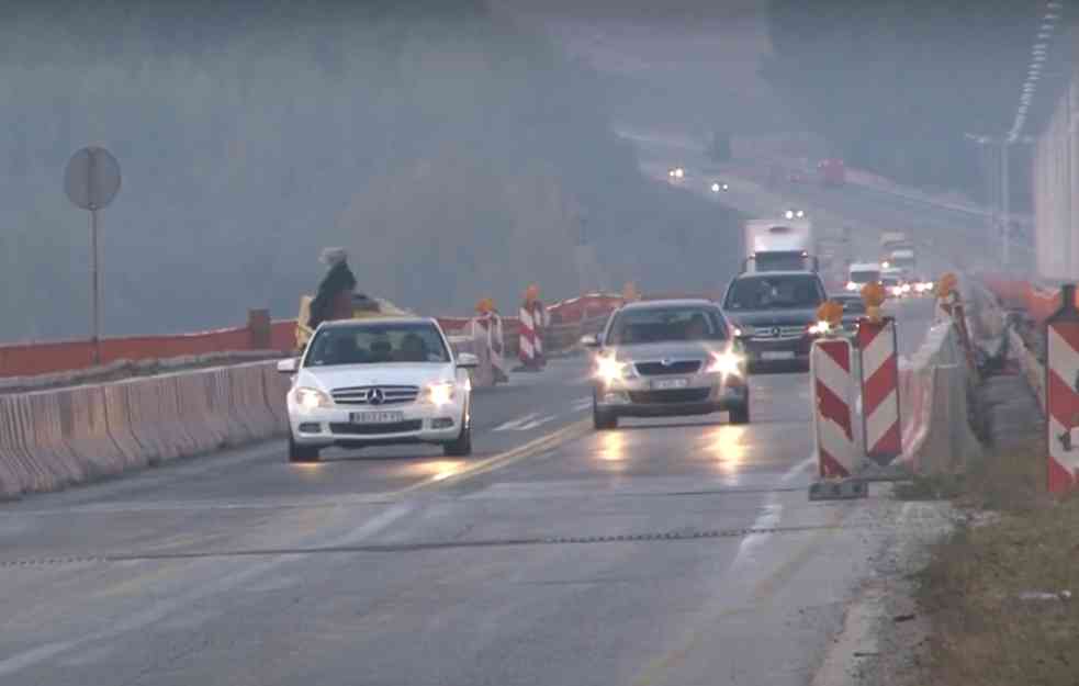 PAMET U GLAVU: Danas pogodni uslovi za vožnju, na OVIM deonicama zabranjen saobraćaj za ŠLEPERE i KAMIONE