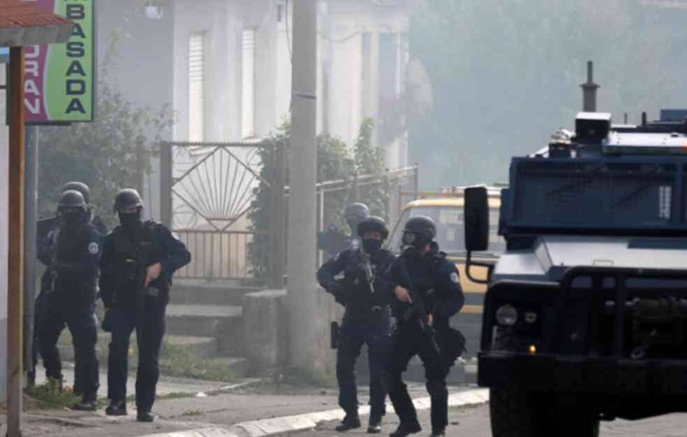U TOKU VELIKA AKCIJA KOSOVSKE POLICIJE! Racije u tri grada od ranog jutra