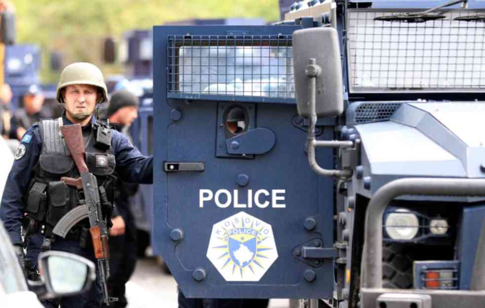 UHAPŠENO SEDAM OSOBA! Kosovska policija nastavlja akciju na još 10 lokacija