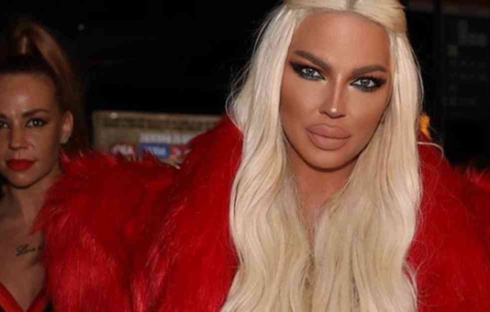 JELENA KARLEUŠA SE OGLASILA PRVI PUT:  Sve se pretvorilo u CIRKUS i lešinarenje po dobrom starom srpskom običaju! (FOTO)