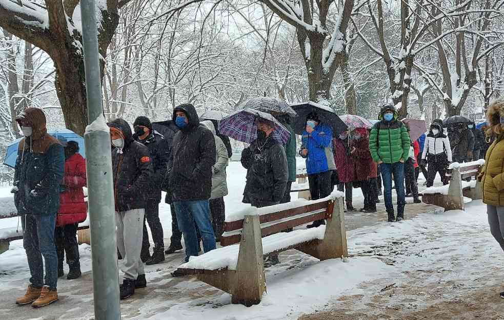 VIRUS SE ŠIRI POPUT ŠUMSKOG POŽARA! Otkazani koncerti za doček srpske Nove godine