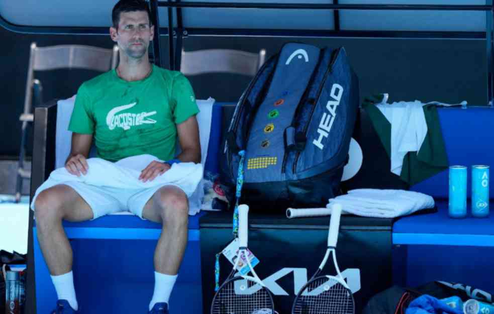 LOŠE VESTI IZ AUSTRALIJE! Novak prekinuo trening i spakovao rekete, a sve zbog ovog (FOTO)