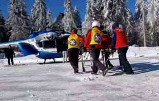 SNIMAK DRAME NA KOPAONIKU! Helikopter prvi put u akciji spasavanja povređenog skijaša (VIDEO)