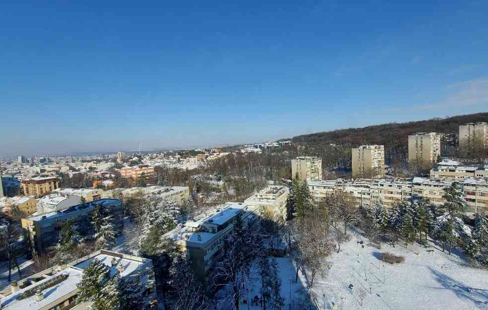 SNEG I TEMPERATURNI MINUS UZ POJAČAN VETAR: Hladna nedelja uvod u ledenu sedmicu