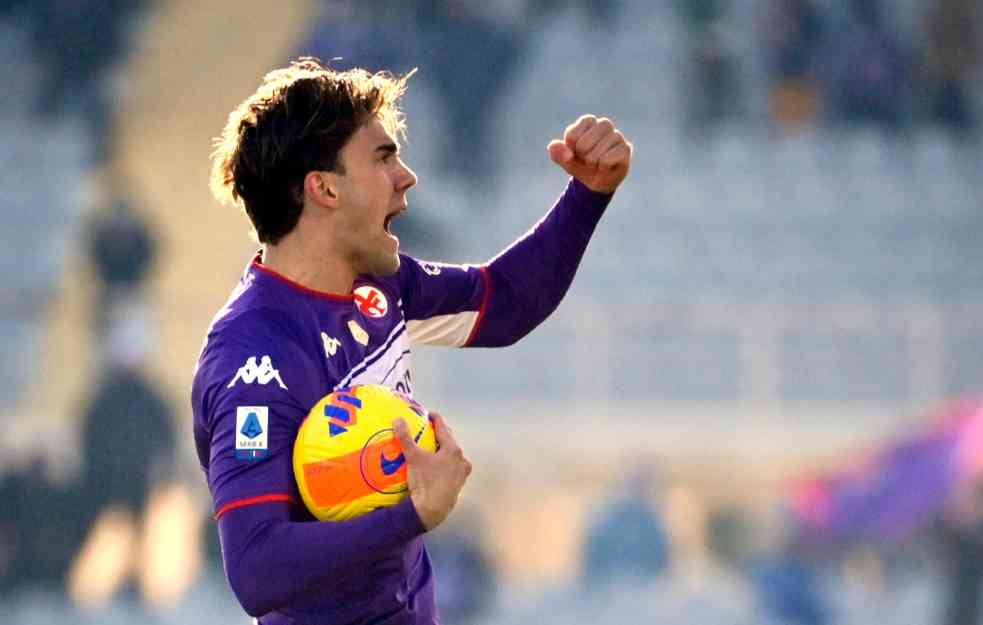 JUVENTUS OTEO SRBINA! Vlahović od leta ponovo crno-beli, Fiorentina će da se opari