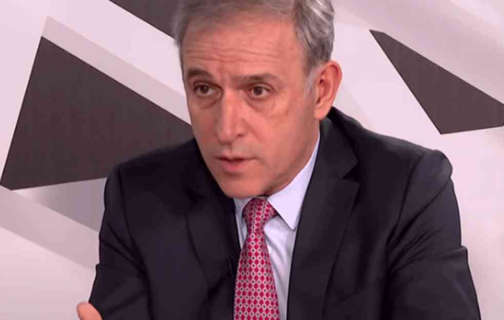 Zdravko Ponoš, kandidat za predsednika SRBIJE putuje po EVROPI sa HRVATSKIM pasošem?!