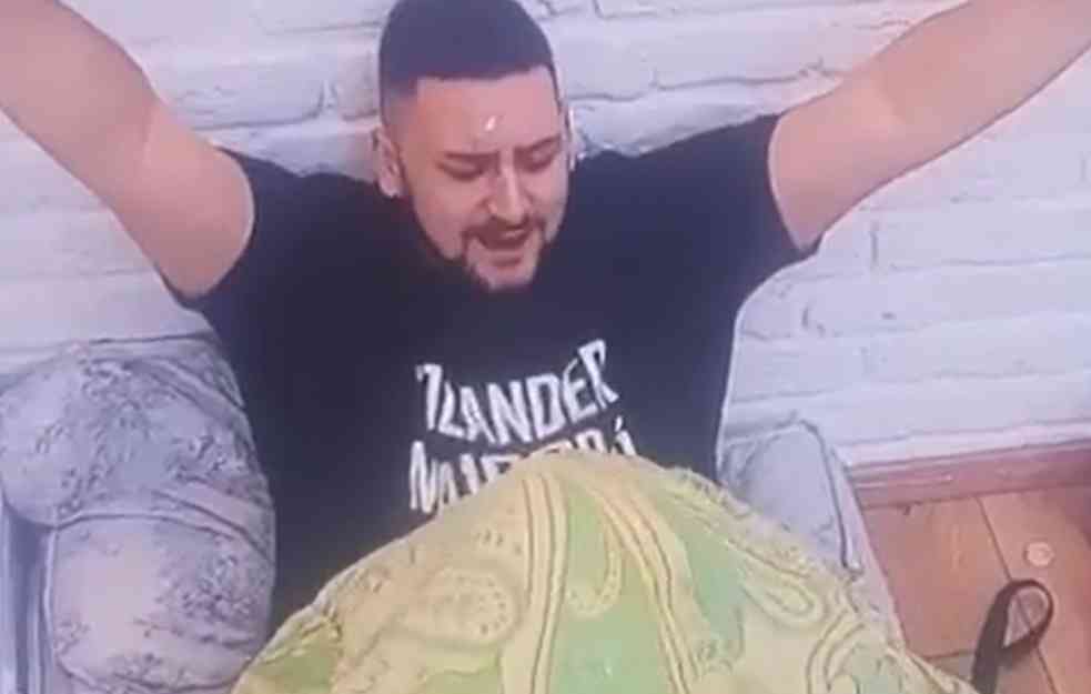 GORI u ZADRUZI! Isplivao snimak SEKSA  Deniz i Zole (VIDEO)