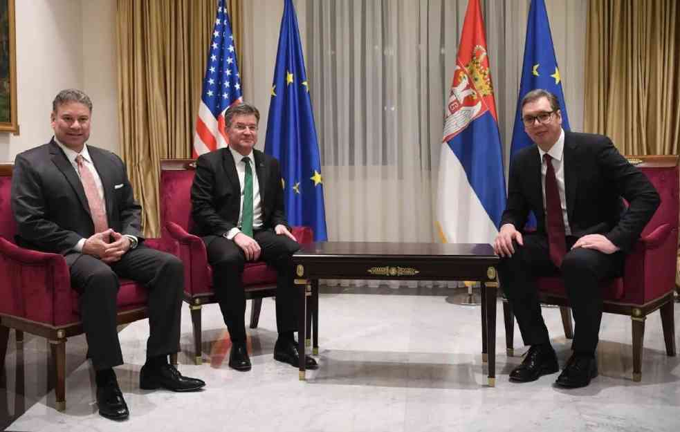 VUČIĆ SA ESKOBAROM I LAJČAKOM: Srbija odgovorna, Priština izbegava obaveze