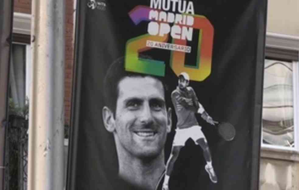 NEMA BOLJE REKLAME! Madrid osvanuo izlepljen Novakovim posterima (VIDEO)