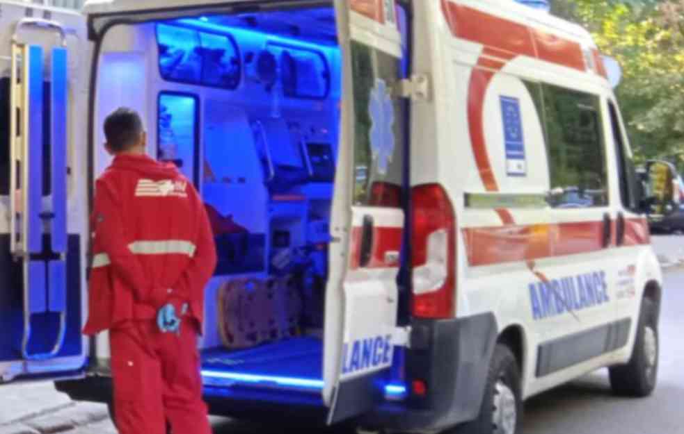 SAOBRAĆAJNA NESREĆA NA PUTU SRBOBRAN-MALI IĐOŠ: Prevrnuo se teretnjak, saobraćaj totalno obustavljen