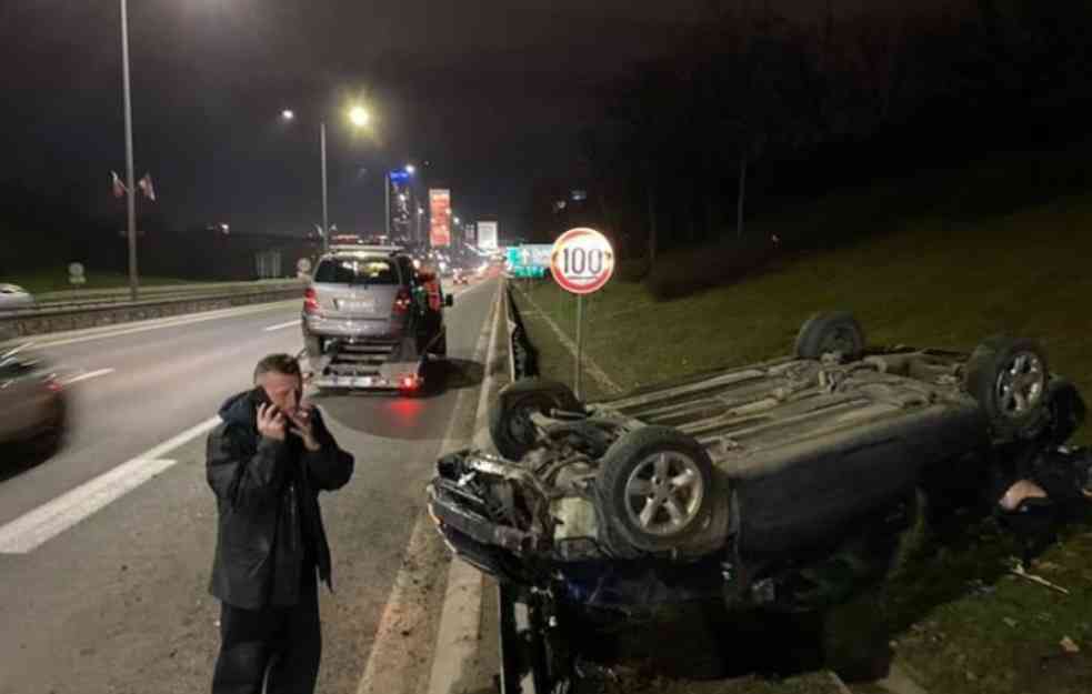 SAOBRAĆAJKA KOD GENEKSA! Isprevrtao se i završio na krovu (FOTO)