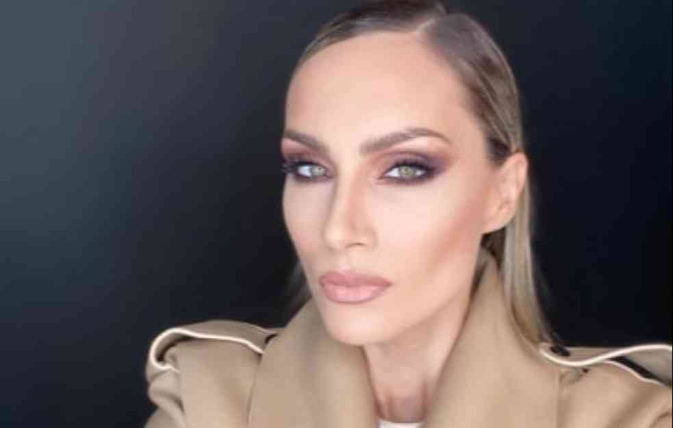 GLUMICA U POTPUNO PRIRODNOM IZDANJU! Jelena Gavrilović objavila fotografiju BEZ ŠMINKE i poslala snažnu poruku (FOTO) 