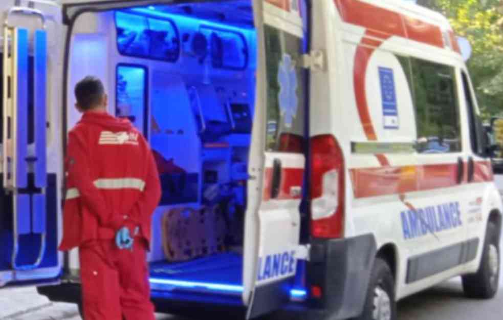 UŽAS! DETE ISPALO IZ AUTOBUSA: Zadobilo teške telesne povrede, odmah prevezeno u bolnicu
