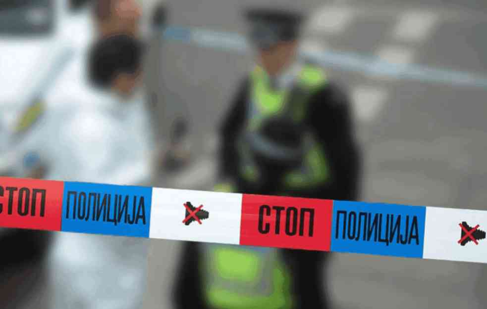 STRAVIČAN  PRIZOR U ARANĐELOVCU: Devojka izašla da popravi auto, drugo vozilo naletelo i usmrtilo je na licu mesta