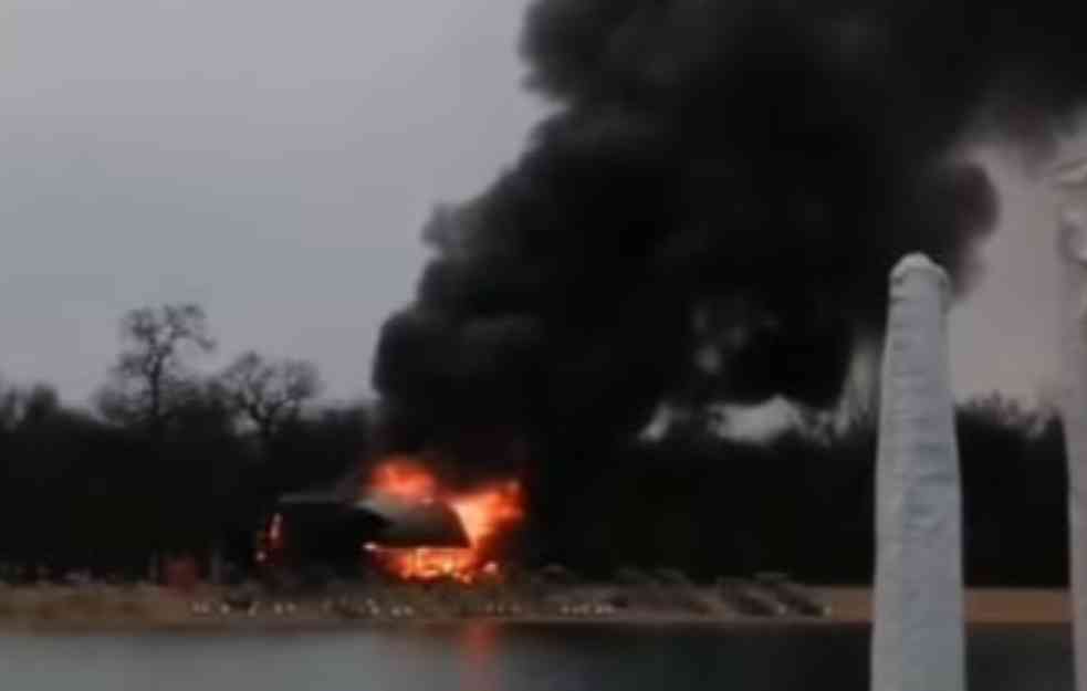 GORI RESTORAN! Prvi snimci velikog požara na Adi Ciganliji, vatrogasci na terenu (VIDEO) 