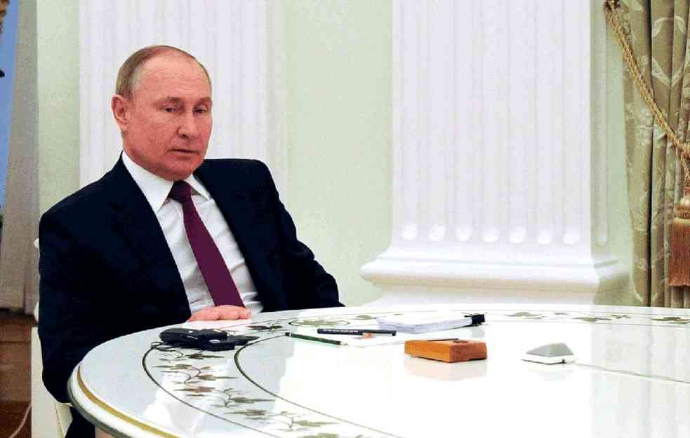 NATO JE VEĆ JEDNOM POKRENUO <span style='color:red;'><b>RAT U EVROPI</b></span>: Putin nakon sastanka sa nemačkim kancelarom: Napali su Jugoslaviju (FOTO+VIDEO)