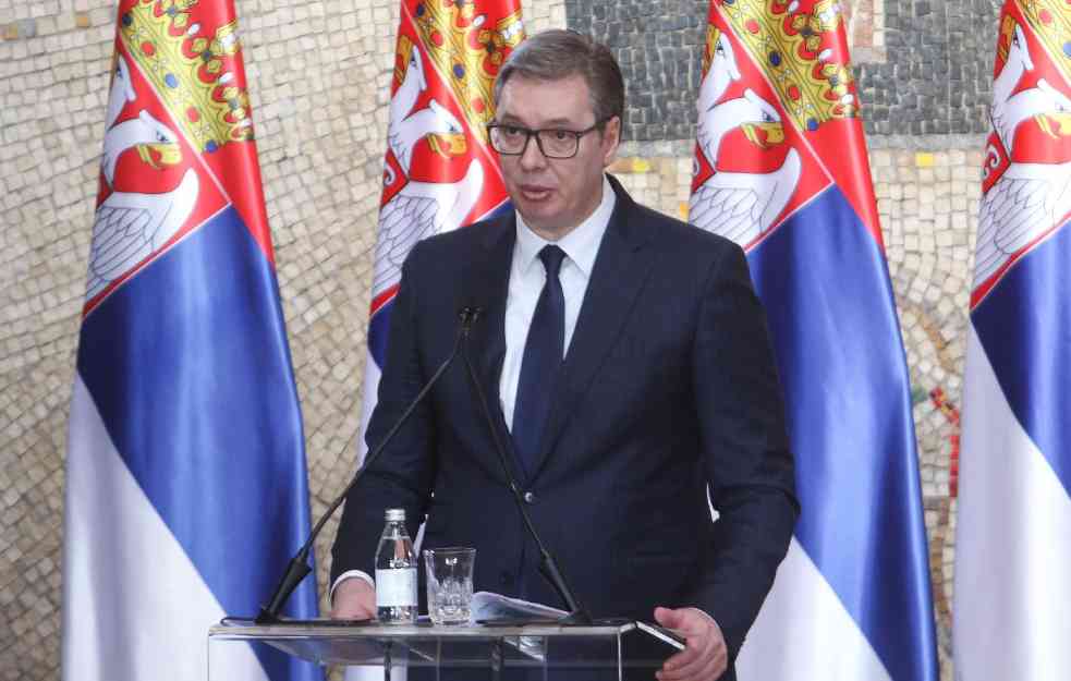 ZAVRŠENA CEREMONIJA: Predsednik Vučić uručio odlikovanja zaslužnim građanima i institucijama (FOTO)