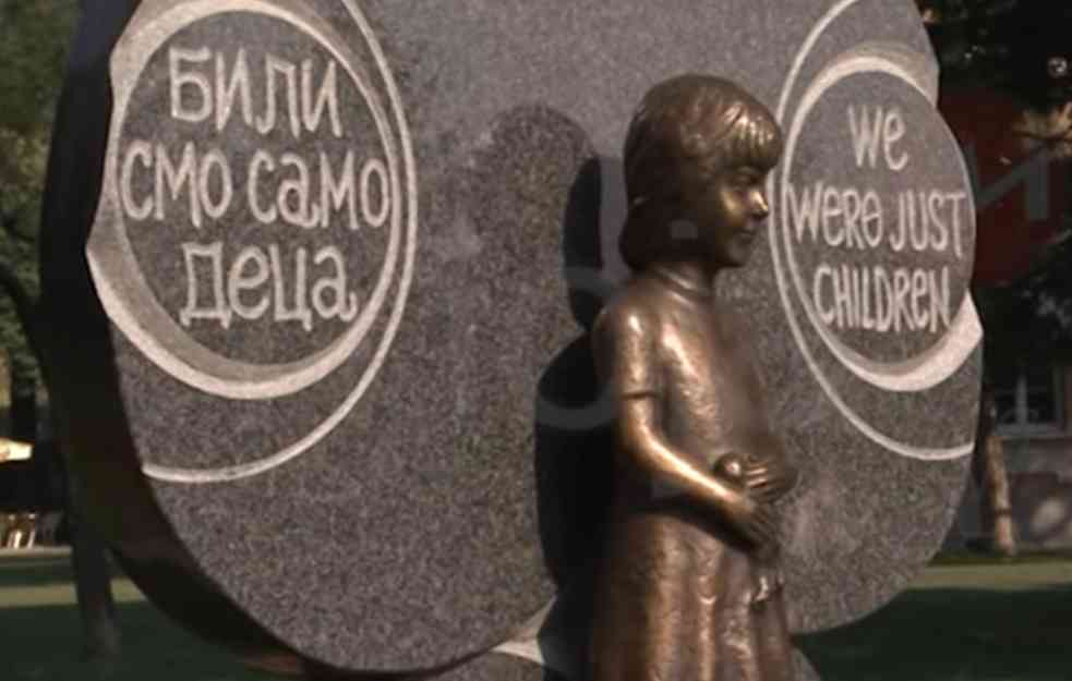 VANDALIZAM! Oskrnavljen Spomenik deci stradaloj u NATO bombardovanju u Tašmajdanskom parku