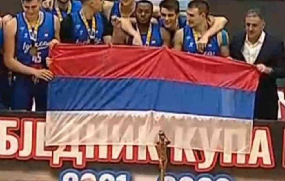 BOŠNJACI POBESNELI! Košarkaši Igokee slavili Kup sa zastavom Republike Srpske