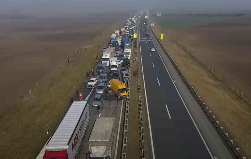 JEZIVI SNIMCI IZ VAZDUHA: Opšti HAOS i LOM na auto-putu, jedna osoba POGINULA (VIDEO)