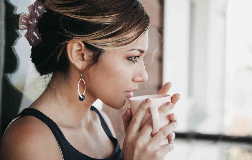 MORATE SE MALO ZAUSTAVITI: Ova 3 signala upozoravaju vas da pijete PREVIŠE kafe