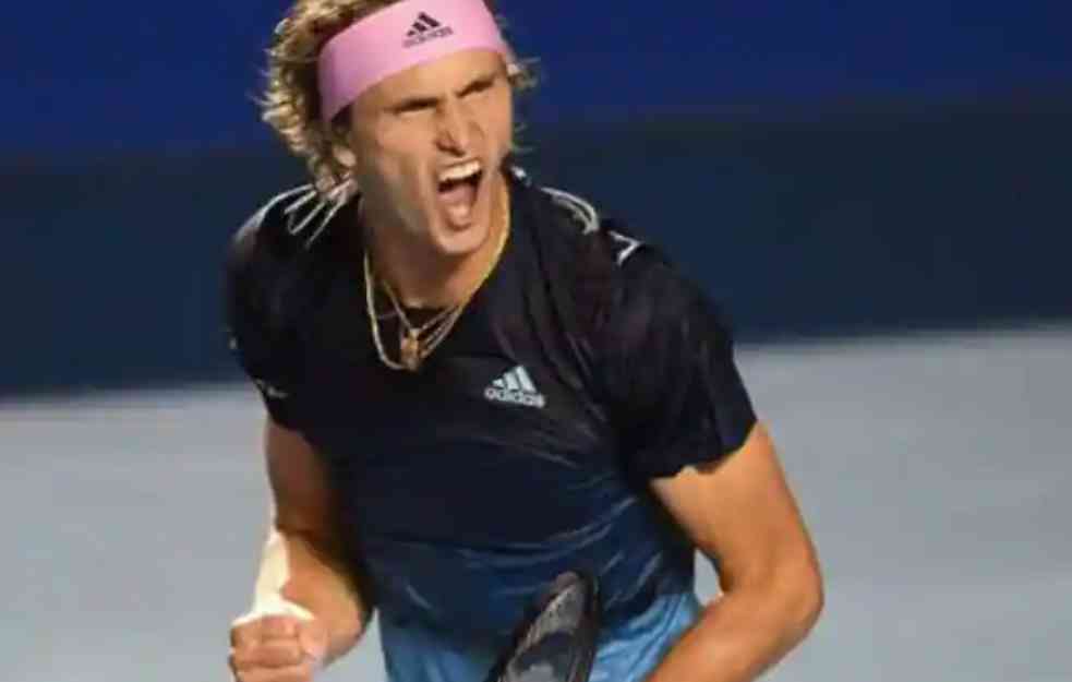 NEZAPAMĆENO! IGRALI TENIS DO 5 UJUTRU: Zverev bio na poen od poraza, pa se SPASAO