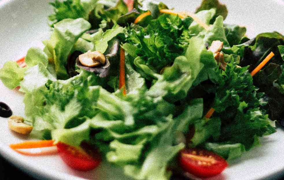 SPAS ZA ZDRAVLJE: Ova salata je idealna za oporavak organizma posle srčanog i moždanog udara
