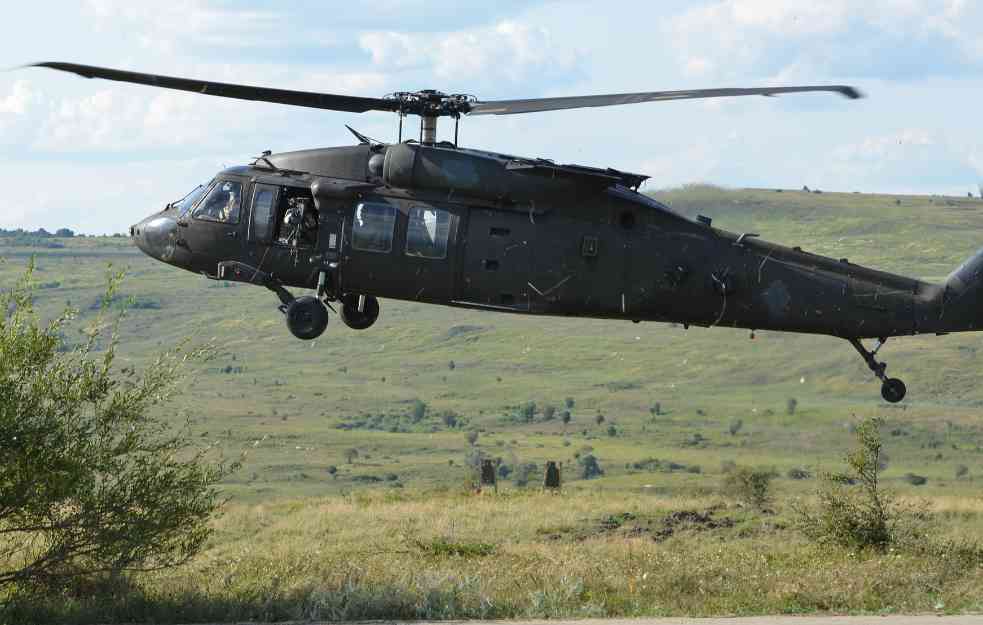 KOBNI PAD HELIKOPTERA: Poginule ČETIRI OSOBE!
