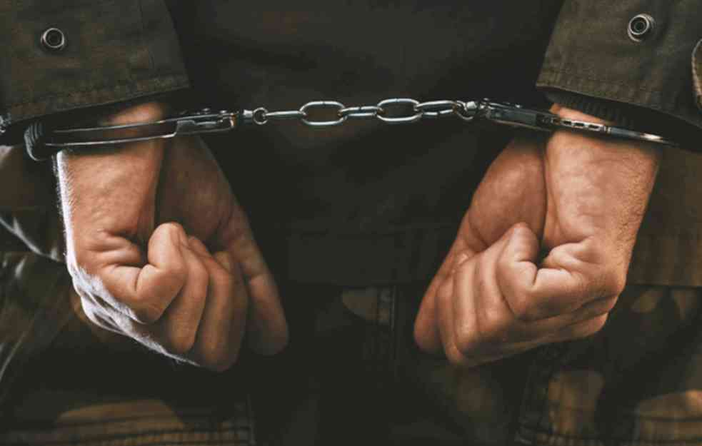 BEOGRAĐANIN UHAPŠEN U POŽAREVCU: Osumnjičen za TEŠKU KRAĐU! Roba vredela više od HILJADU EVRA