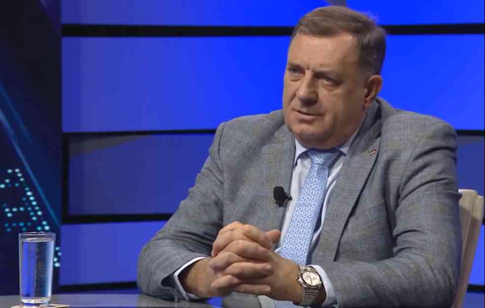 AKO PADNE USTAV, PADA I DRŽAVA: Dodik napustio sednicu zbog Ukrajine