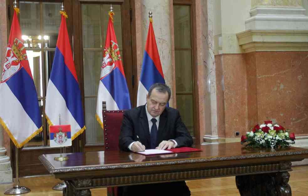 KREĆE TRKA ZA FOTELJU: Dačić raspisao izbore za predsednika Srbije