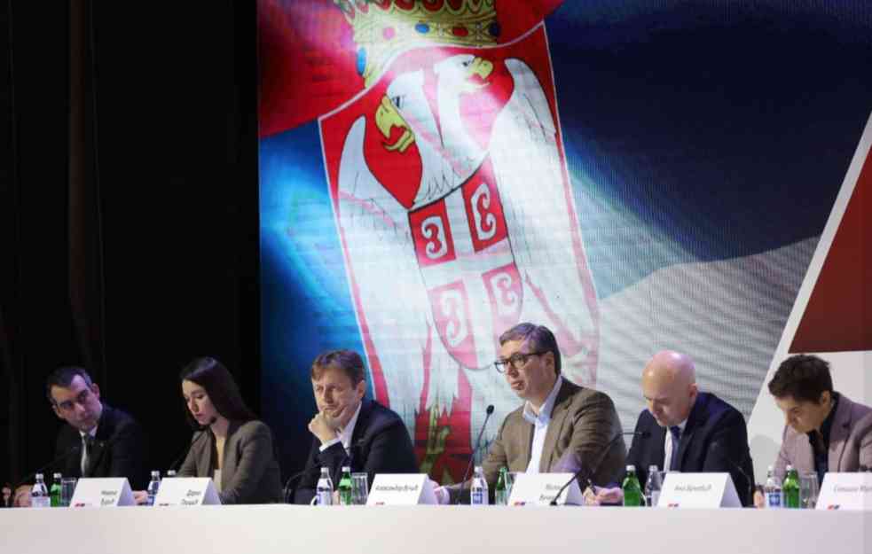DANAS SEDNICA SNS: Tema predstojeći izbori i kandidat za predsednika