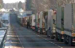 ODUZETI IM PASOŠI! Srpski vozači kamiona zarobljeni na ukrajinskoj granici