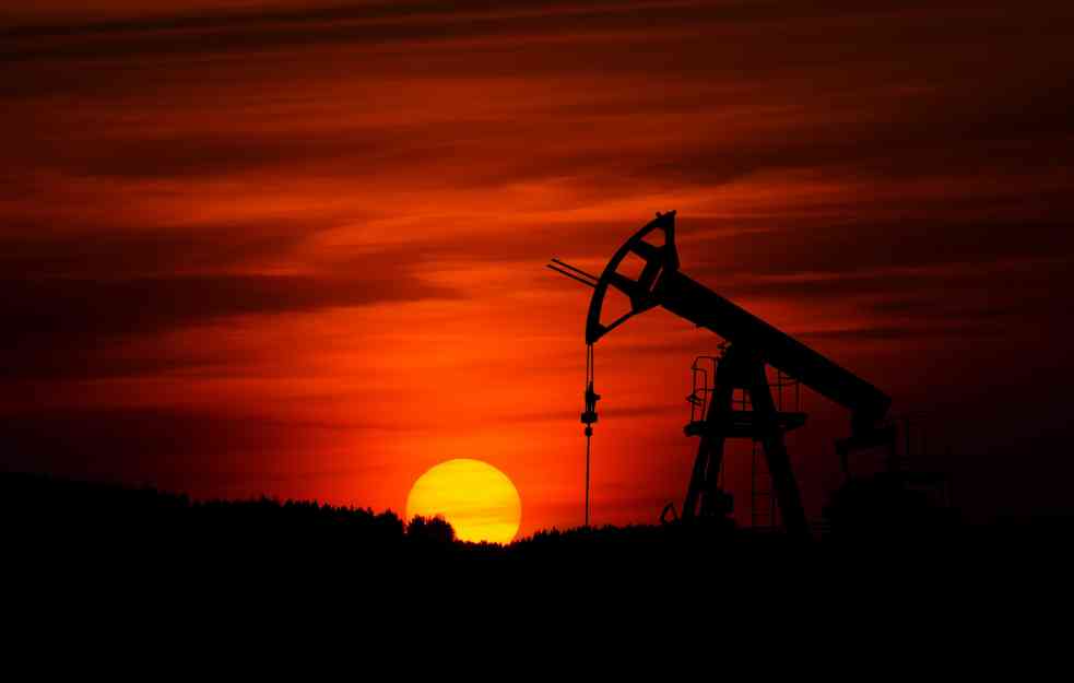 PRVI PUT NAKON VELIKE KRIZE IZ 2008. GODINE: Cena nafte blizu istorijskog maksimuma!