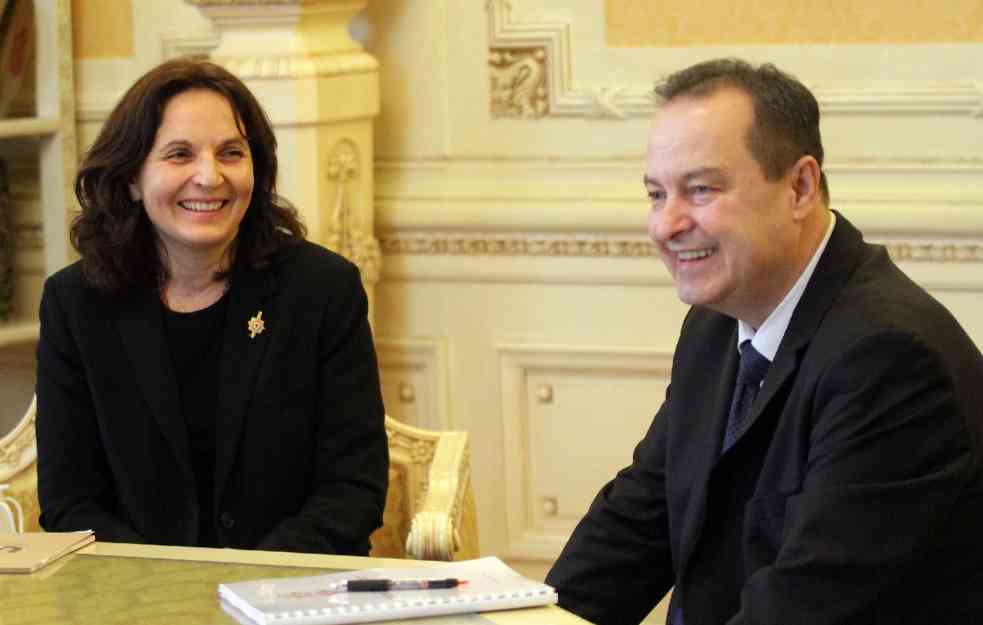 DAČIĆ SA FRANCUZIMA: Ovo zvanični Pariz nudi Beogradu